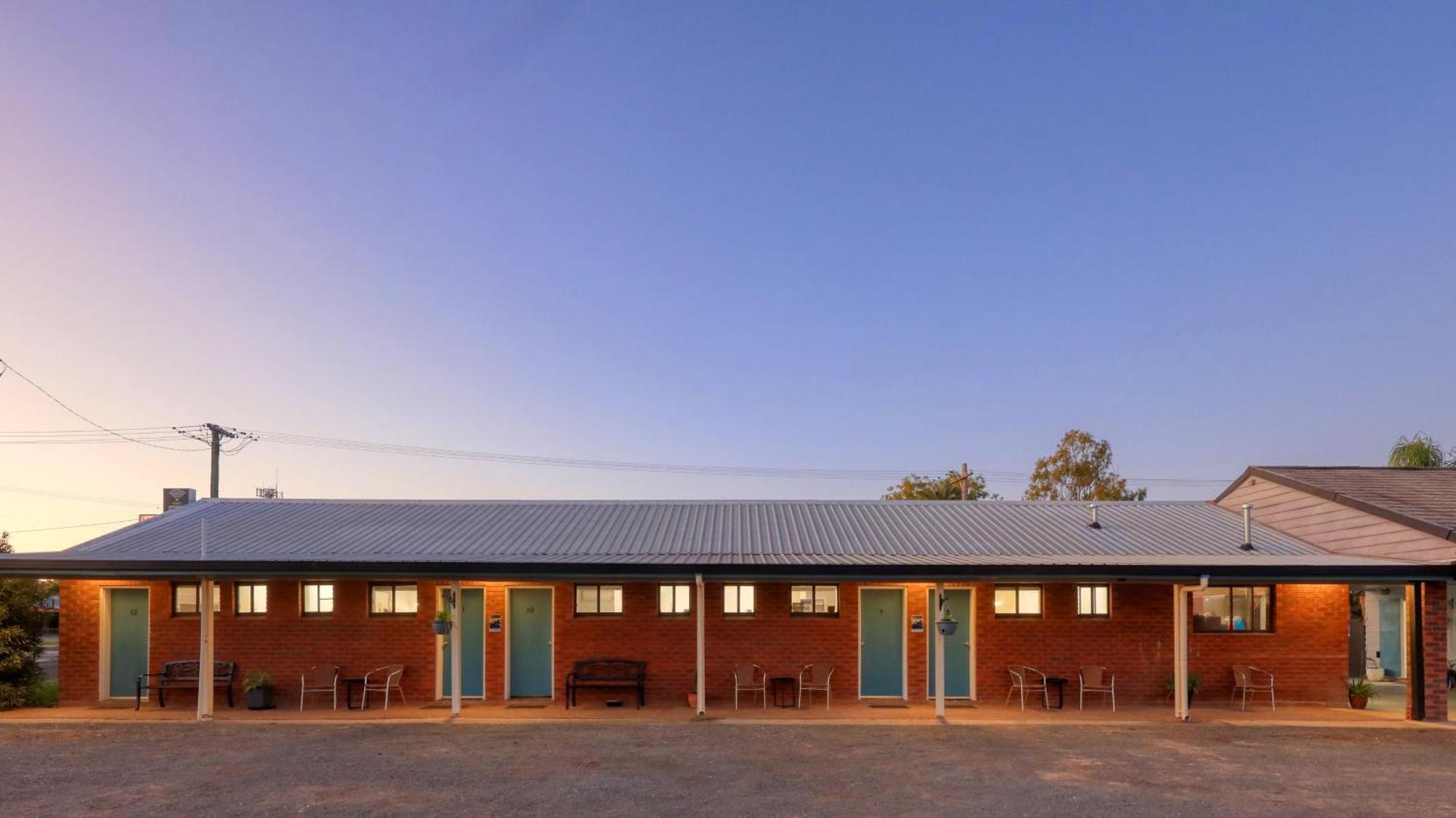 The Major Mitchell Motel Bourke Exterior photo
