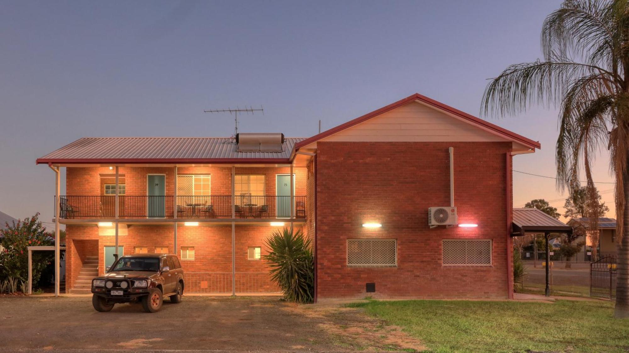 The Major Mitchell Motel Bourke Exterior photo