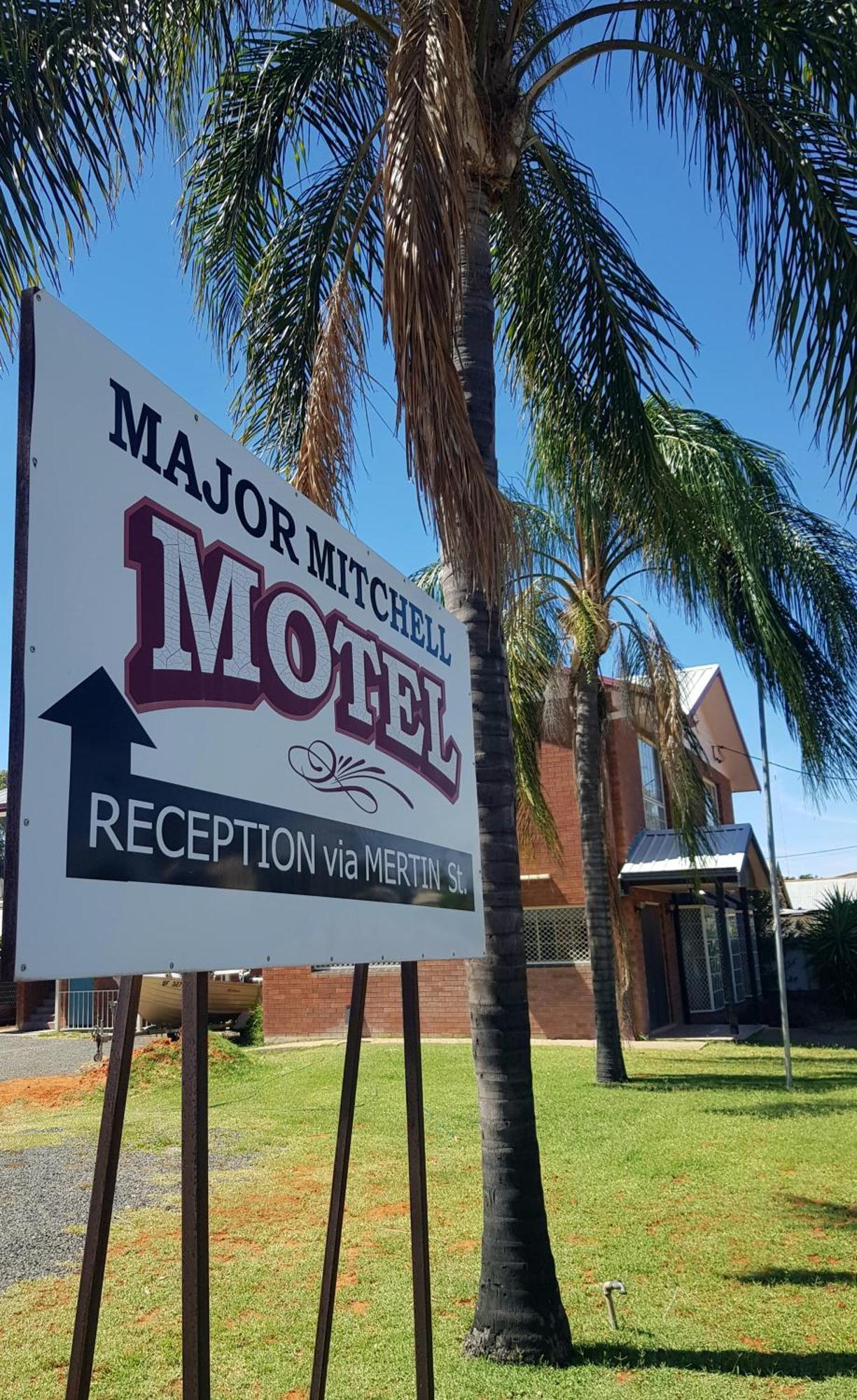 The Major Mitchell Motel Bourke Exterior photo